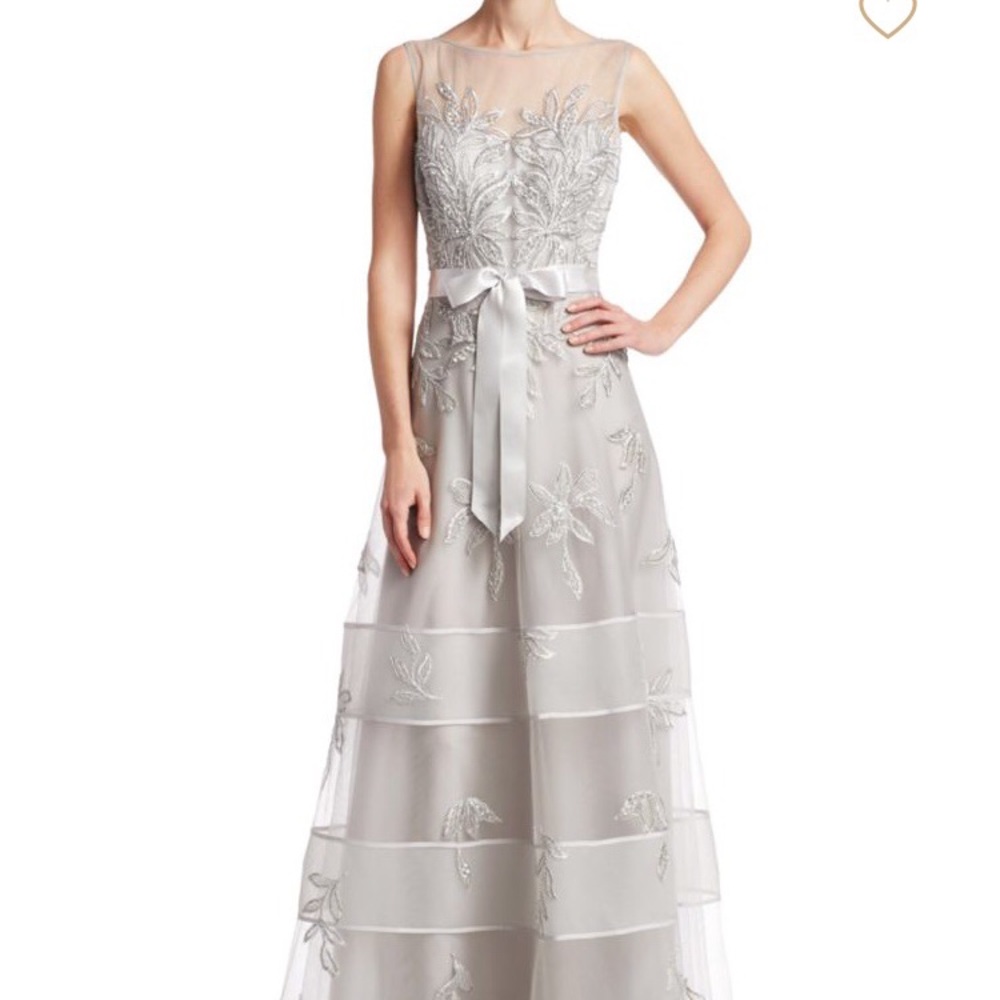 Teri Jon by Rickie Freeman Floral Embroidered Gown Size 6